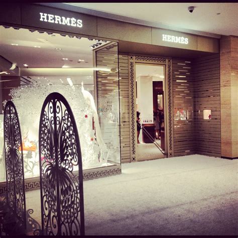 hermes abu dhabi